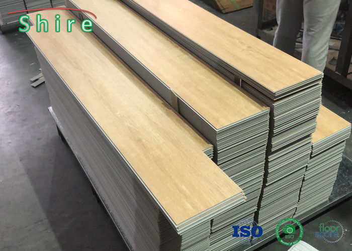 Stone Plastic Composite SPC Flooring With Natural Wood Pattern Decoration Style